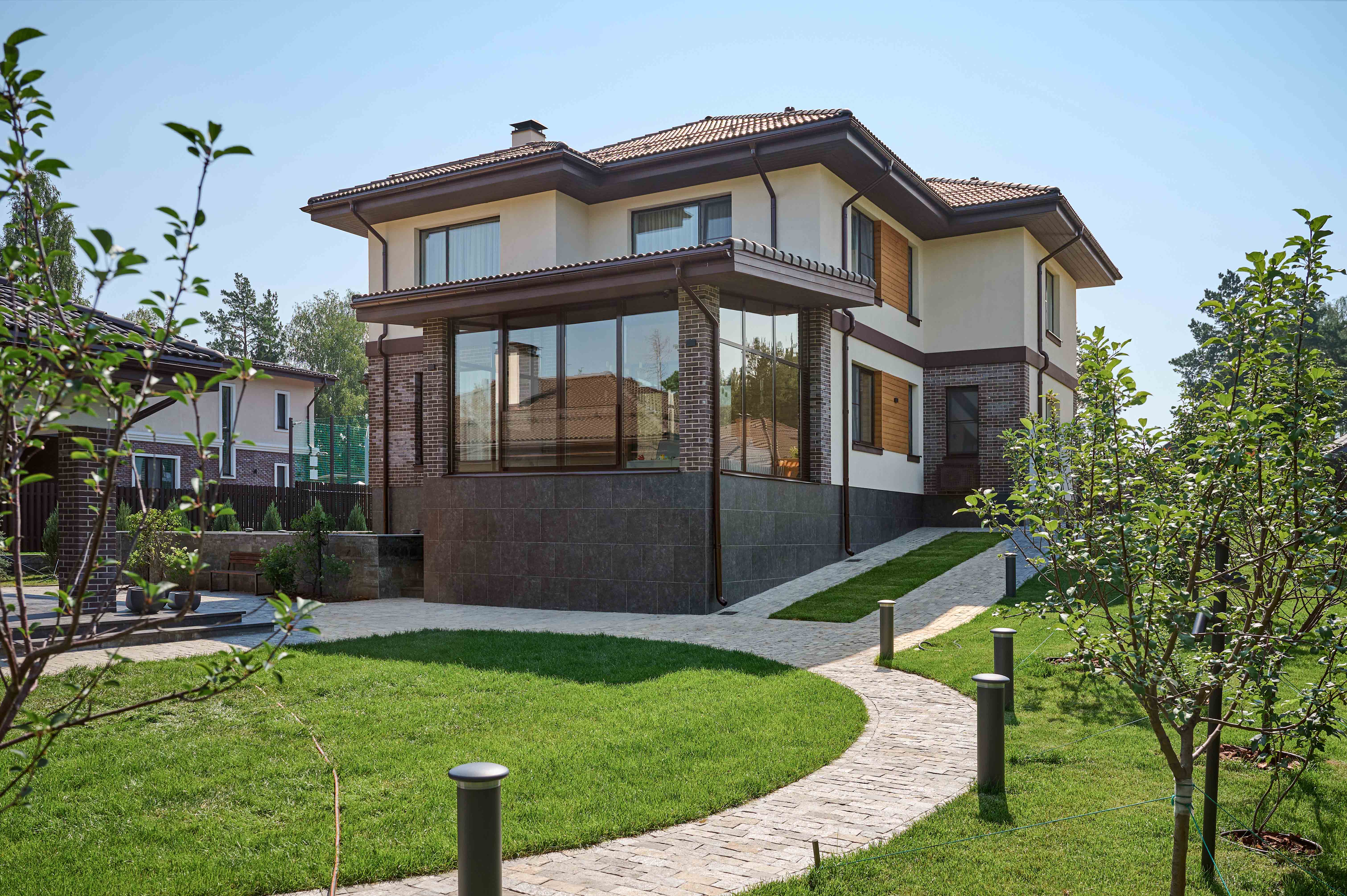 Загородный комплекс с домом 255 м², баней и благоустроенным участком